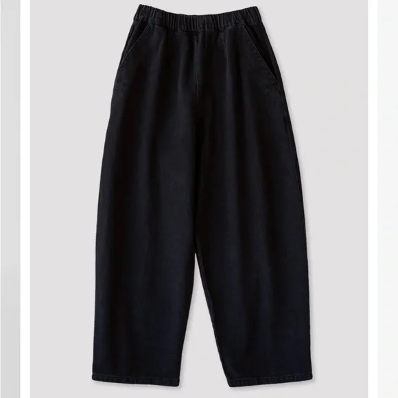 Micaela Greg Barrel Pant in soft faded black denim M - Picture 2 of 7